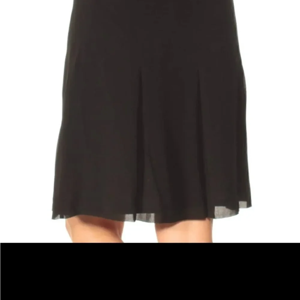 Anne Klein Black Pleated skirt